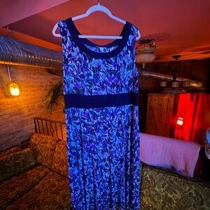 Elegant Blue and Purple Patterned Dress